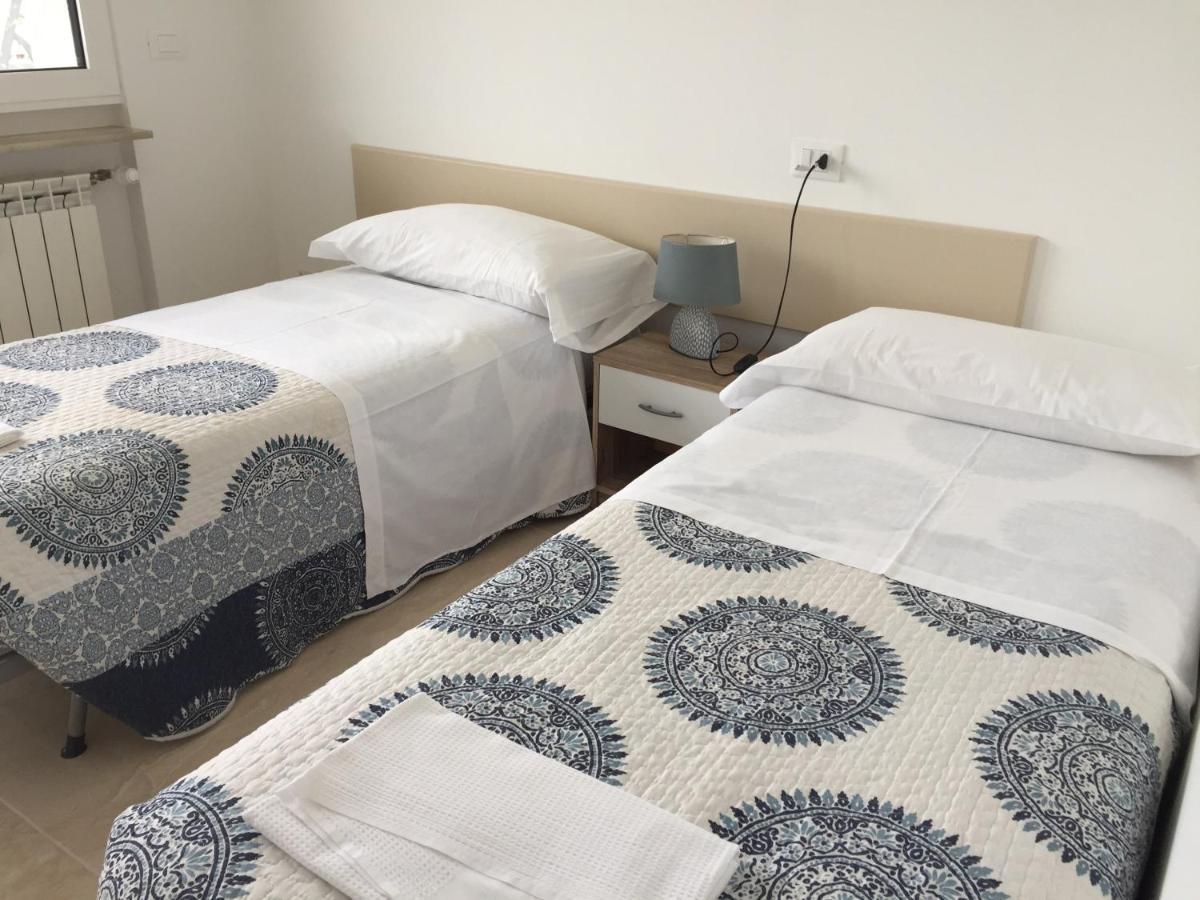 Attico Tacito Apartment Ventimiglia Ngoại thất bức ảnh