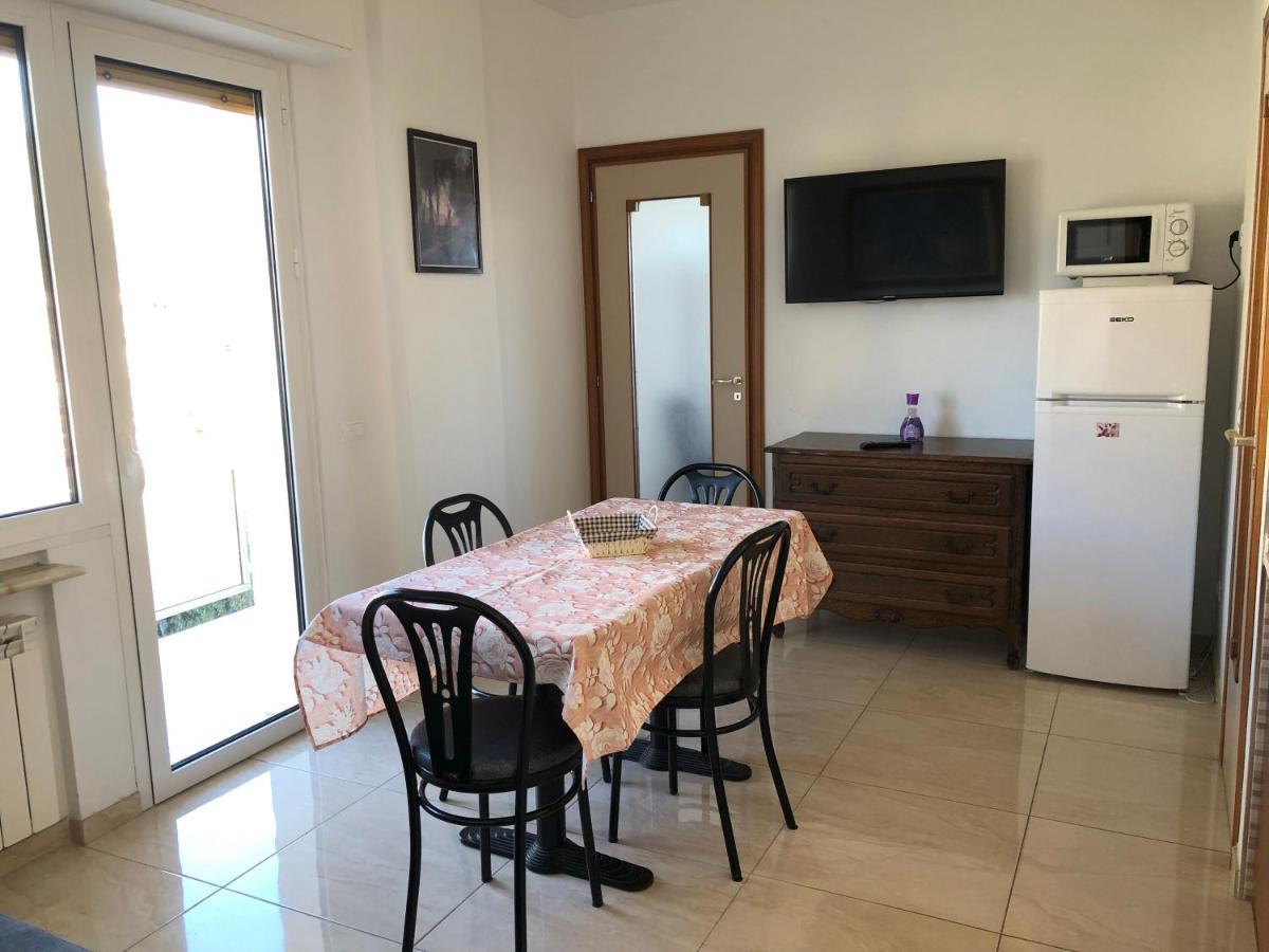 Attico Tacito Apartment Ventimiglia Ngoại thất bức ảnh